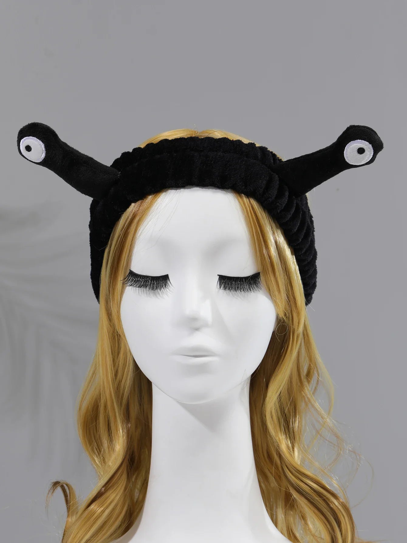 Cute Animal Ears Headband – Soft Coral Fleece with Fluffy Ball, Elastic Hair Band for Makeup & Face Washing