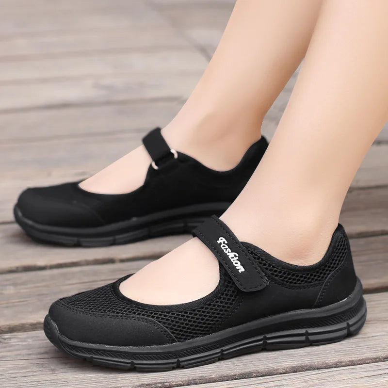 Women’s Breathable Mesh Vulcanized Sneakers – White Casual Walking Shoes, Fashion Work Shoes for Comfort & Everyday Wear