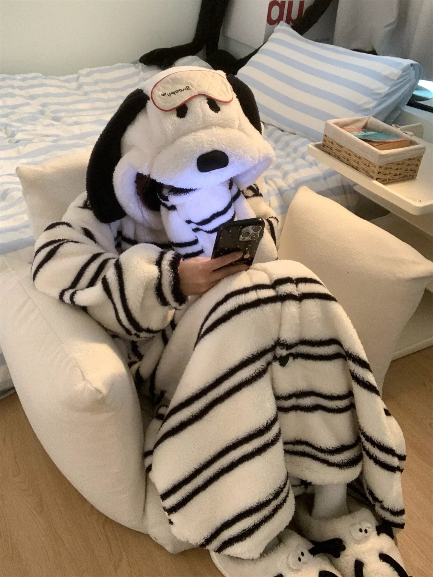 Halloween Snoopy Flannel Pajamas – Hooded Kawaii Anime Cartoon Pajamas for Kids & Adults, Cozy Autumn Homewear