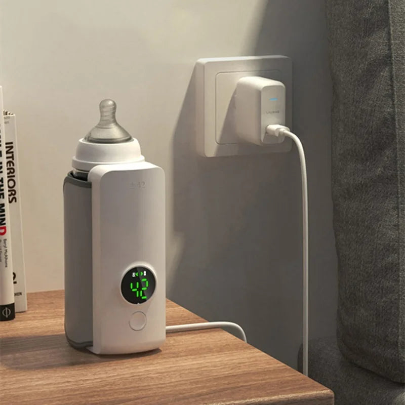 Rechargeable Baby Bottle Warmer: 6-Level Temperature Adjustment with Display - Breastfeeding Sleeve for Convenient Feeding