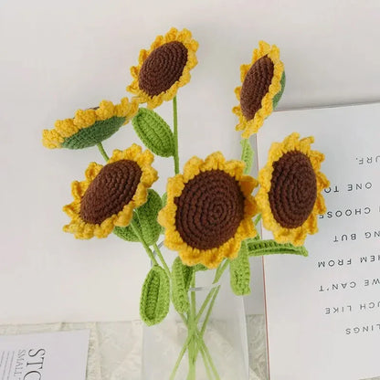 Hand-Woven Sunflower Bouquet – Creative Wool Knitted Flowers for Decorations, Teacher’s Day, Mother’s Day & Birthday Gifts
