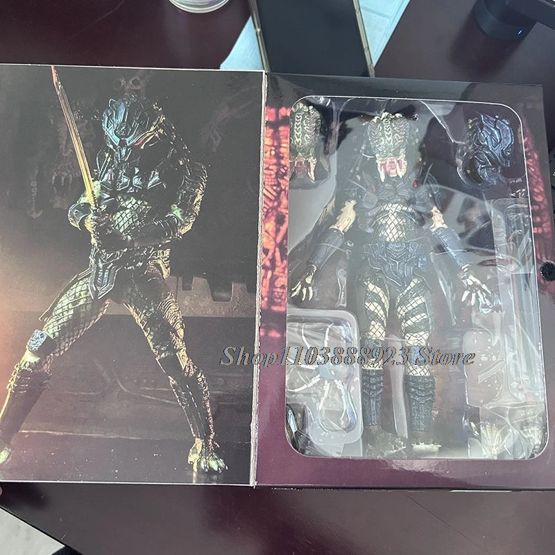 NECA Predator Figure — Ultimate Shaman Elder Armored Jungle Hunter with Snake Vision, Alien Model Toy Gift