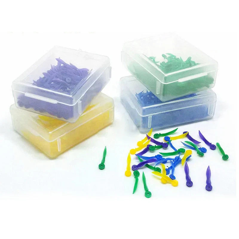 100pcs Disposable Dental Wedges – Plastic Arc Concave Diastema Wedges with Circular Hole for Dentist Use