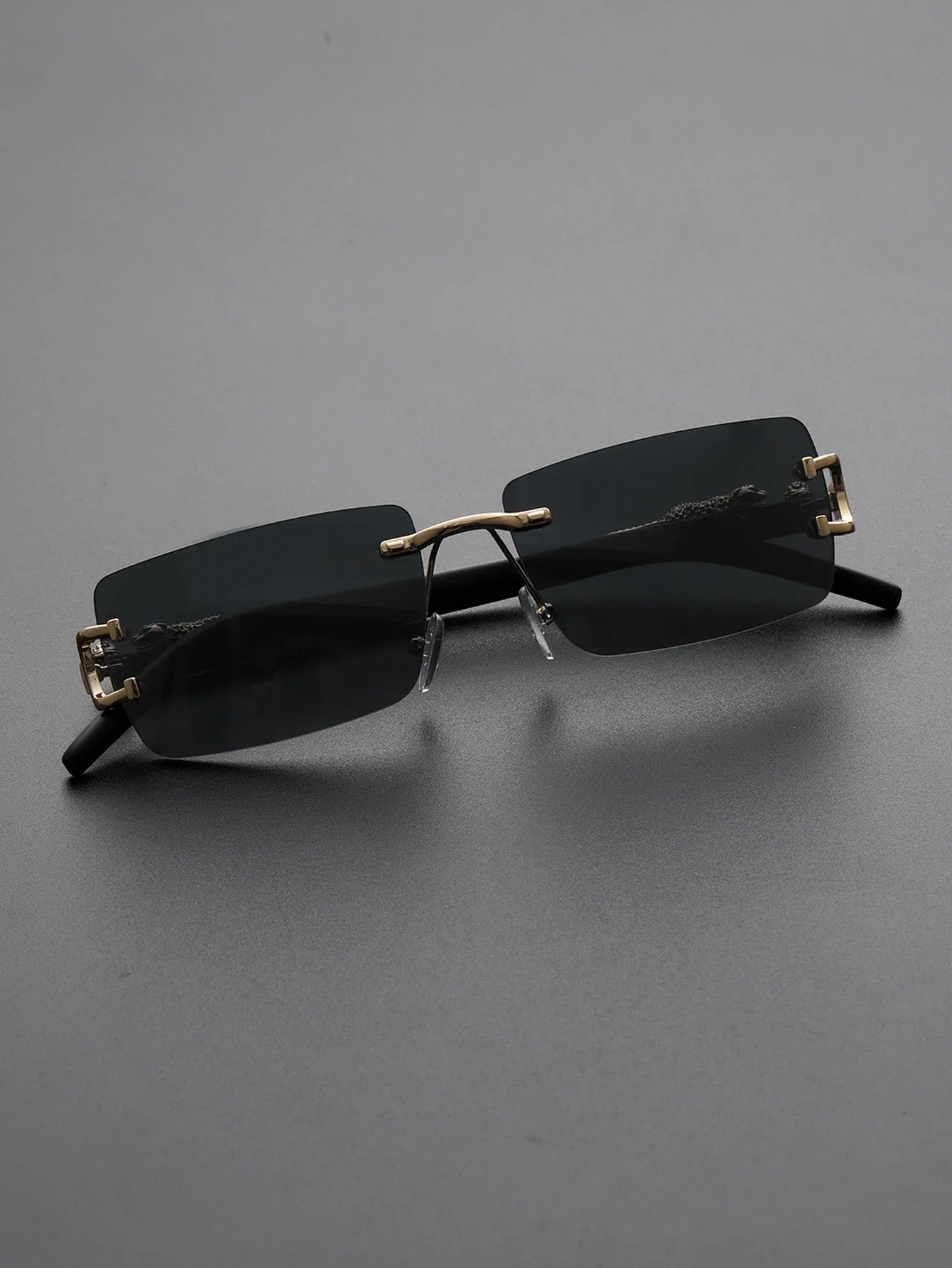 Fashionable Frameless Rectangular Personalized Sunglasses – Trendy Eyewear for Daily Life