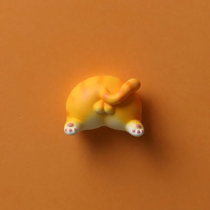 Kitty Buttocks Refrigerator Magnets – Cute Cartoon Animal Resin Magnets for Wall, Car & Fridge Decoration Accessories