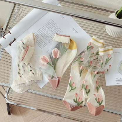 Step into Style: Summer Breathable Fashion Socks for Women - Trendy Casual Korean Style with Cute Transparent Lace, Sweet Addition to Your Outfit