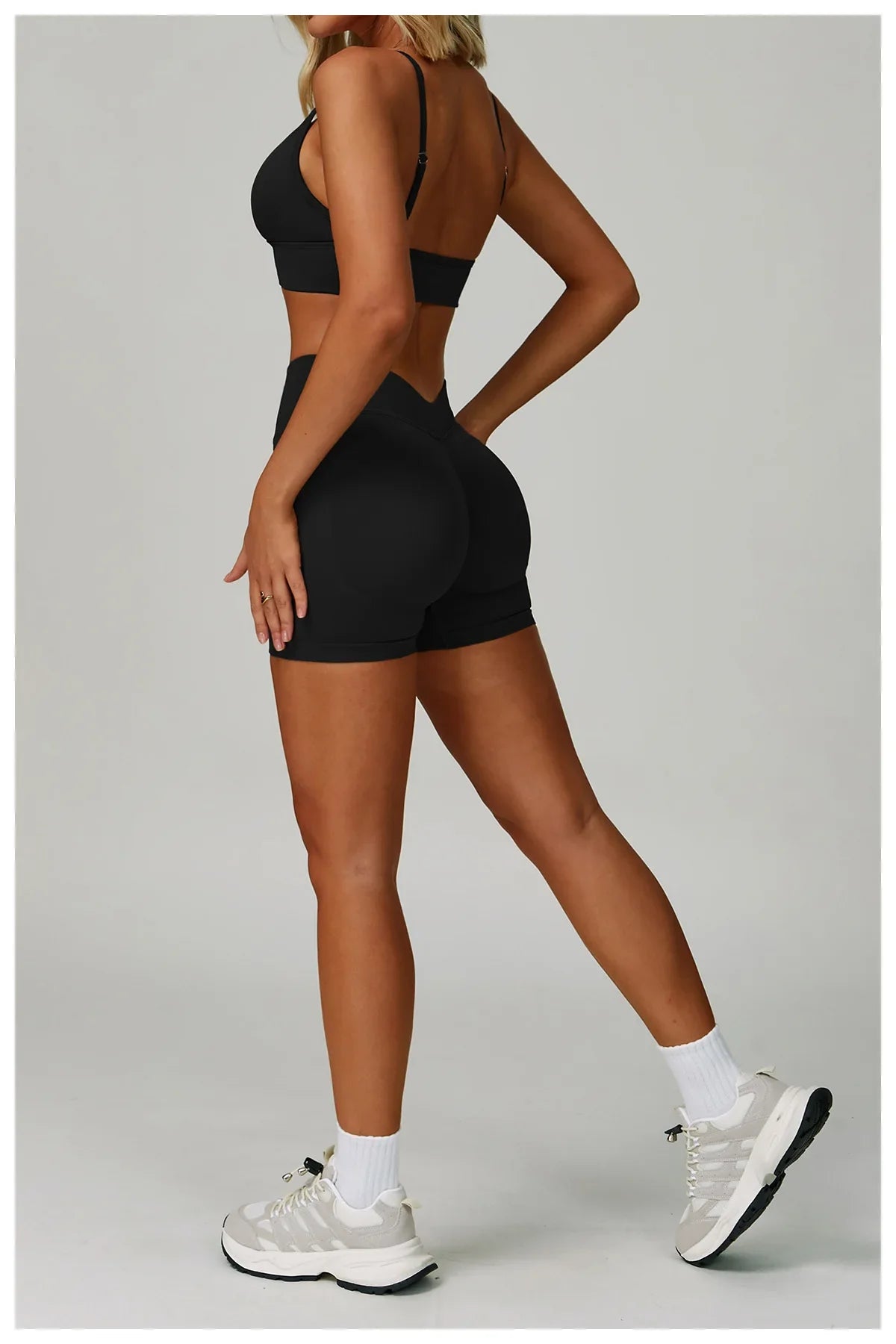 2/3PCS Women’s Seamless Yoga & Gym Set – Push-Up Sports Bra, Long Sleeve Jacket & Workout Leggings