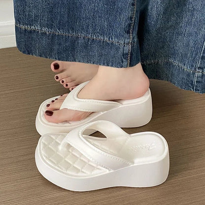 Fashion Clip Toe Chunky Platform Slippers - Women’s Summer EVA Wedge Beach Flip Flops