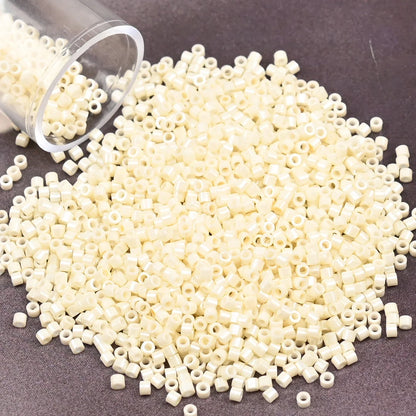 11/0 Mini Glass Beads – 2000PCS Small Cylindrical Beads for DIY Jewelry Making, Necklaces & Bracelets, 10g/Pack