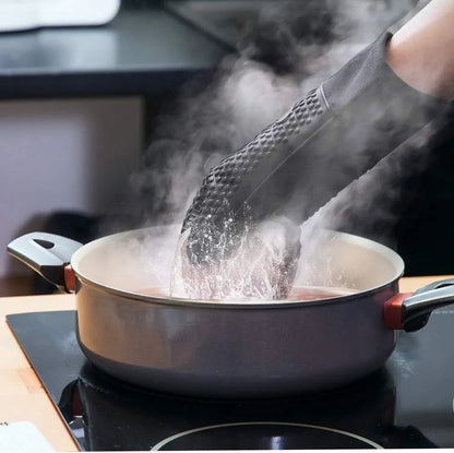 Heat-Resistant Silicone Gloves – Non-Slip Oven Mitts for Kitchen, BBQ, Baking & Cooking with Canvas Stitching