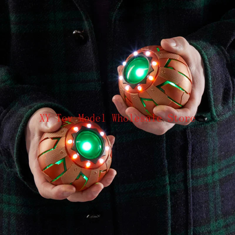 Green Goblin Anime Helmet Toy – Creative Cartoon Figure Ornament for Boys, Fun Collectible Birthday Gift for Classmates