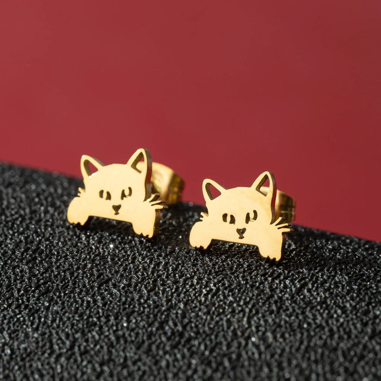 Jisensp Cartoon Cat Earrings — Cute Stainless Steel Kitten Studs for Women & Girls, Funny Animal Jewelry
