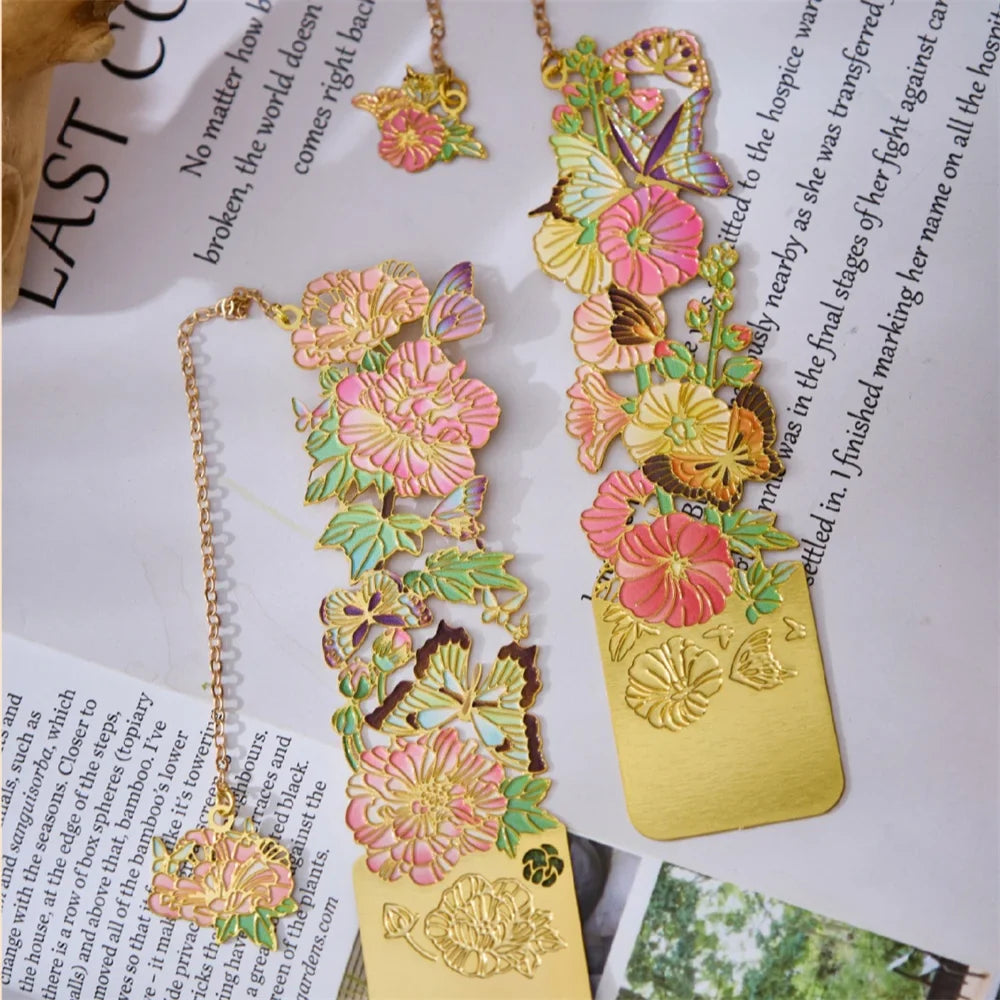 Retro Chinese Style Metal Hollow Bookmarks - Creative Book Clip, Student Stationery for School & Office, New Year Gift
