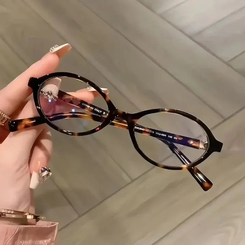Vintage Oval Sunglasses – Luxury Designer Anti-Blue Light Glasses, Fashion Retro Eyewear for Women & Men, Leopard Frame