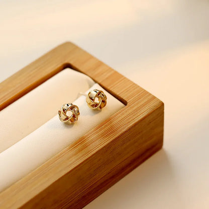 Gold Twisted Flower Stud Earrings – Creative Small Metal Jewelry for Women