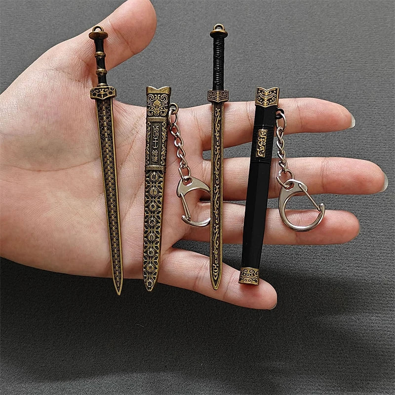 Mini Sword Pendant Keychain – Creative Weapon Toy Key Ring for Backpack & Gifts