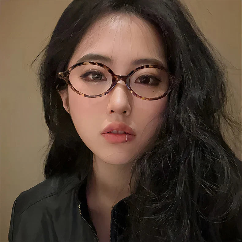 Vintage Oval Sunglasses – Luxury Designer Anti-Blue Light Glasses, Fashion Retro Eyewear for Women & Men, Leopard Frame