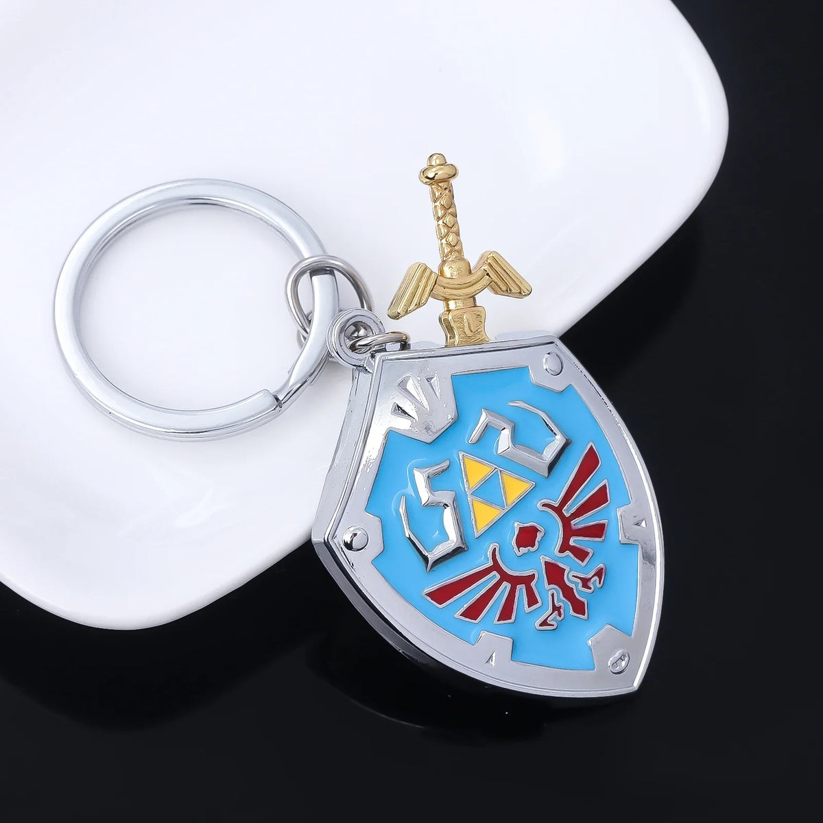 Zelda Hylian Shield & Master Sword Keychain – Cosplay Pendant Keyring for Fans
