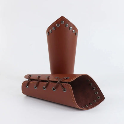 Men’s Medieval Knight Costume Accessories – Hooded Cloak, Scarf, Belt & Wrist Guard for Halloween Cosplay