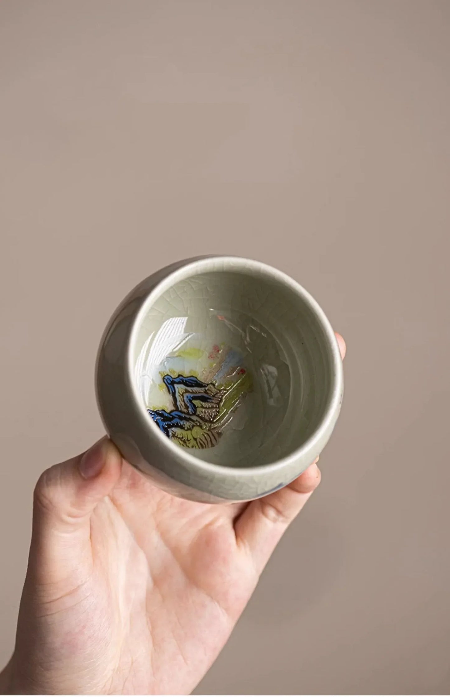 140ml Hand-Painted Ceramic Tea Cup – Exquisite Ice Crack Glaze Porcelain Master Cup for Tea Accessories (1pc)