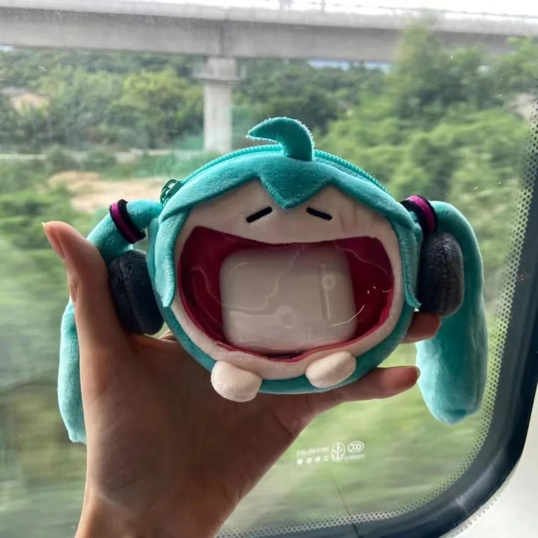 Japanese Anime Hatsune Miku Coin Purse – Creative Big Mouth Cartoon Soft Doll Mini Itabag Messenger & Earphone Bag Gift for Students