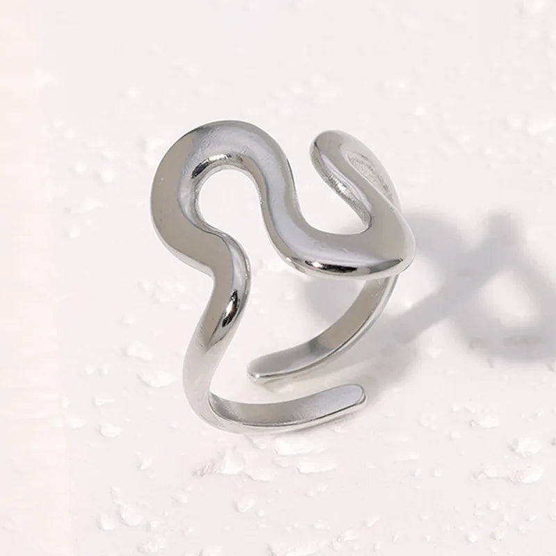 Stainless Steel Irregular Wave Adjustable Ring – Creative Gold Statement Jewelry for Women & Men