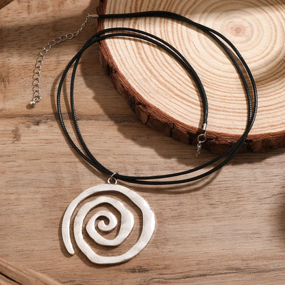 Ethnic Spiral Conch Pendant Necklace - Adjustable Leather Wax Cord Y2K Gothic Jewelry for Women