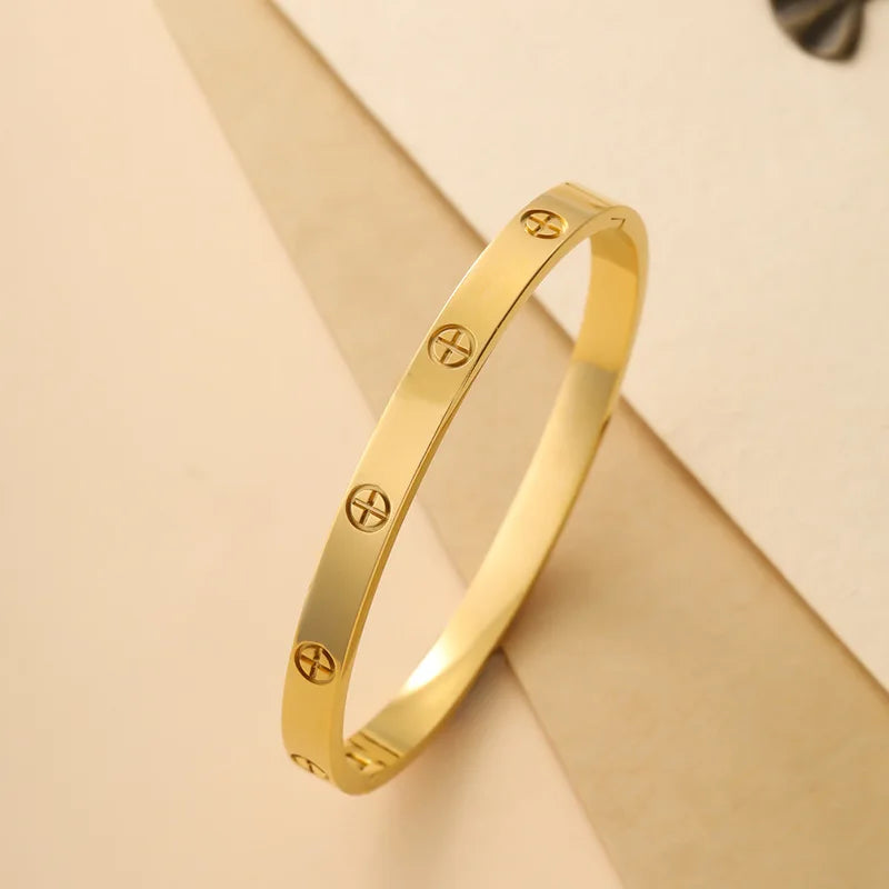 European American Stainless Steel Cross Bracelet - Gold & Silver Couple Jewelry, Perfect Holiday Gift for Men & Women