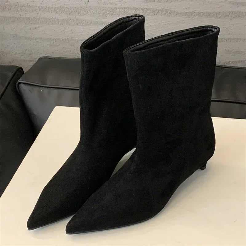 Women’s Vintage Pointed Toe Ankle Boots - Warm Slip-On Low Heel Party Knight Boots