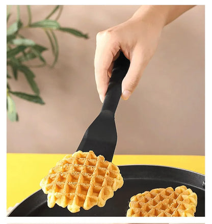 7-Color Silicone Frying Shovel – Non-Stick Pancake, Egg & Steak Spatula for Kitchen & Baking