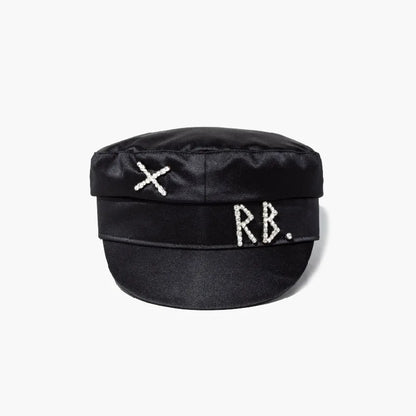 Designer Women’s Winter Newsboy Cap – Diamond Letter Baker Boy Hat with Visor, Stylish Warm Fashion Hat