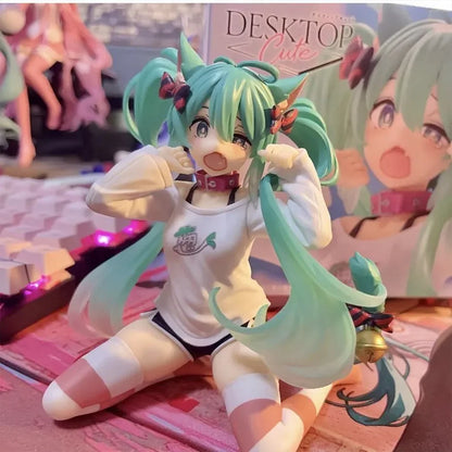 Hatsune Miku 11cm Neko T-Shirt Figure – Cute Anime Desktop Figurine Kawaii Girl Model Toy Gift