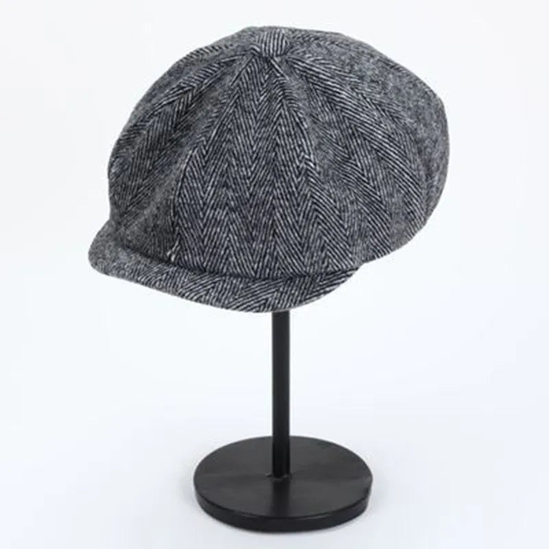 Men's Retro Newsboy Cap - Octagonal Flat Hat with Herringbone Design, British Painter Style Beret for Autumn and Winter