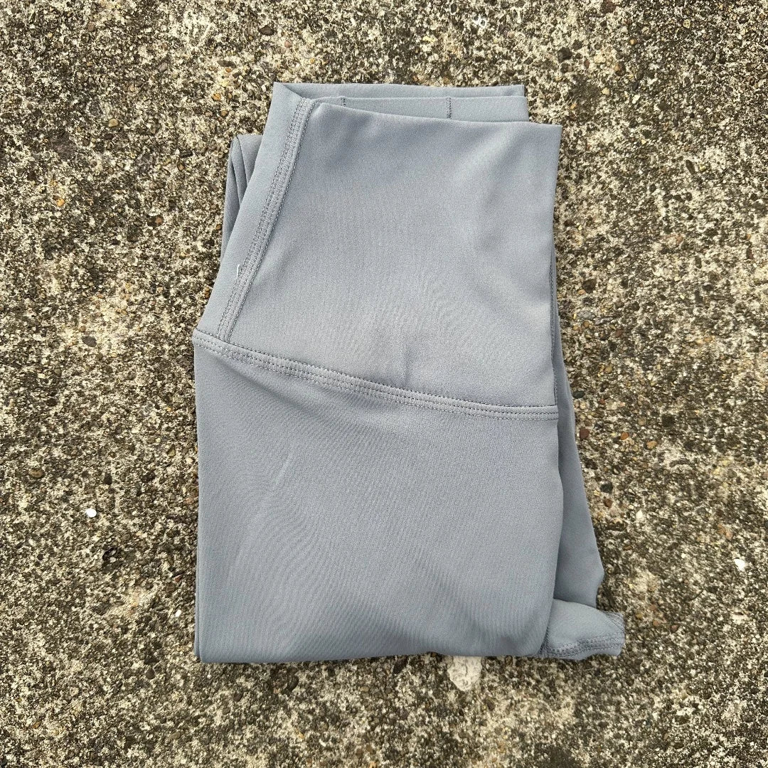 High Waist Women's Yoga Leggings - Solid Color Cropped Gym & Training Pants with Back Pocket
