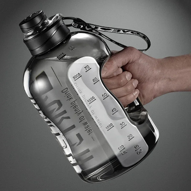 1.7L/2.7L Sports Water Bottle – Portable Large Capacity Gym and Cycling Cup for Fitness, Camping, and Men