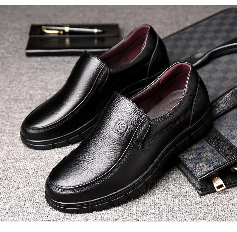 Genuine Leather Casual Shoes for Men – Flat Platform Walking Loafers, Breathable Handmade Outdoor Sneakers