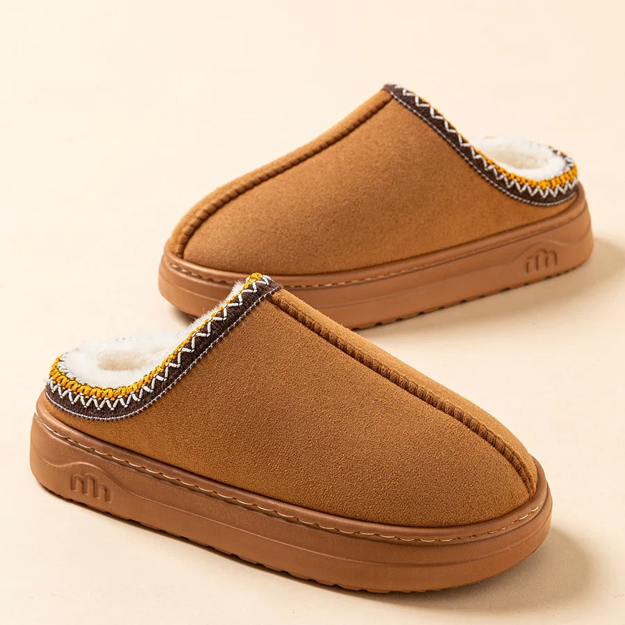 Winter Women's Slippers – Fashionable Fuzzy Fur, Anti-Slip Soft Sole, Warm Indoor & Outdoor Plush Houseshoes for Men & Women