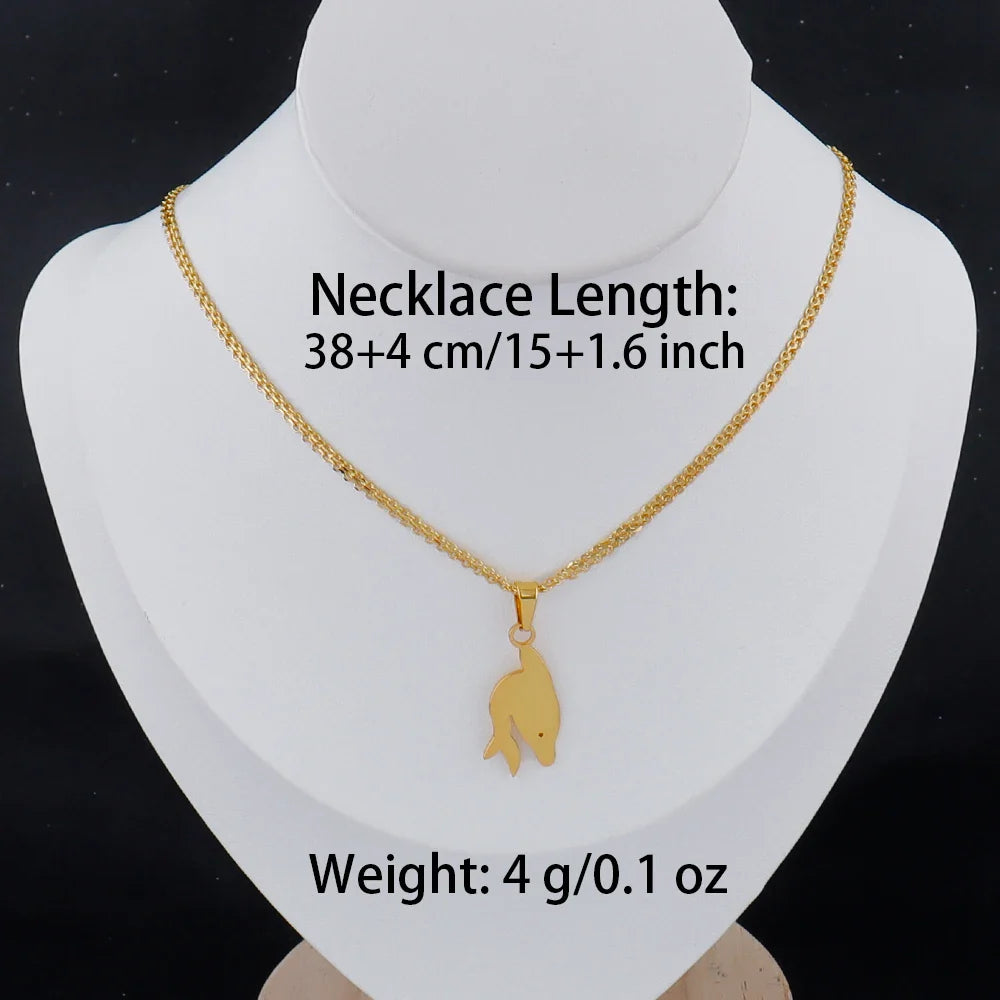 Luxury Gold Stainless Steel Letter Necklace – Minimalist Women’s Jewelry for Daily Wear & Gift