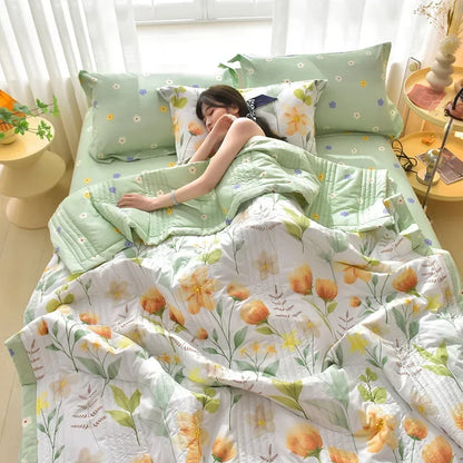 Quilted Spring Summer Quilt – Soft, Lightweight & Breathable Duvet for Queen Size, Comfortable & Washable