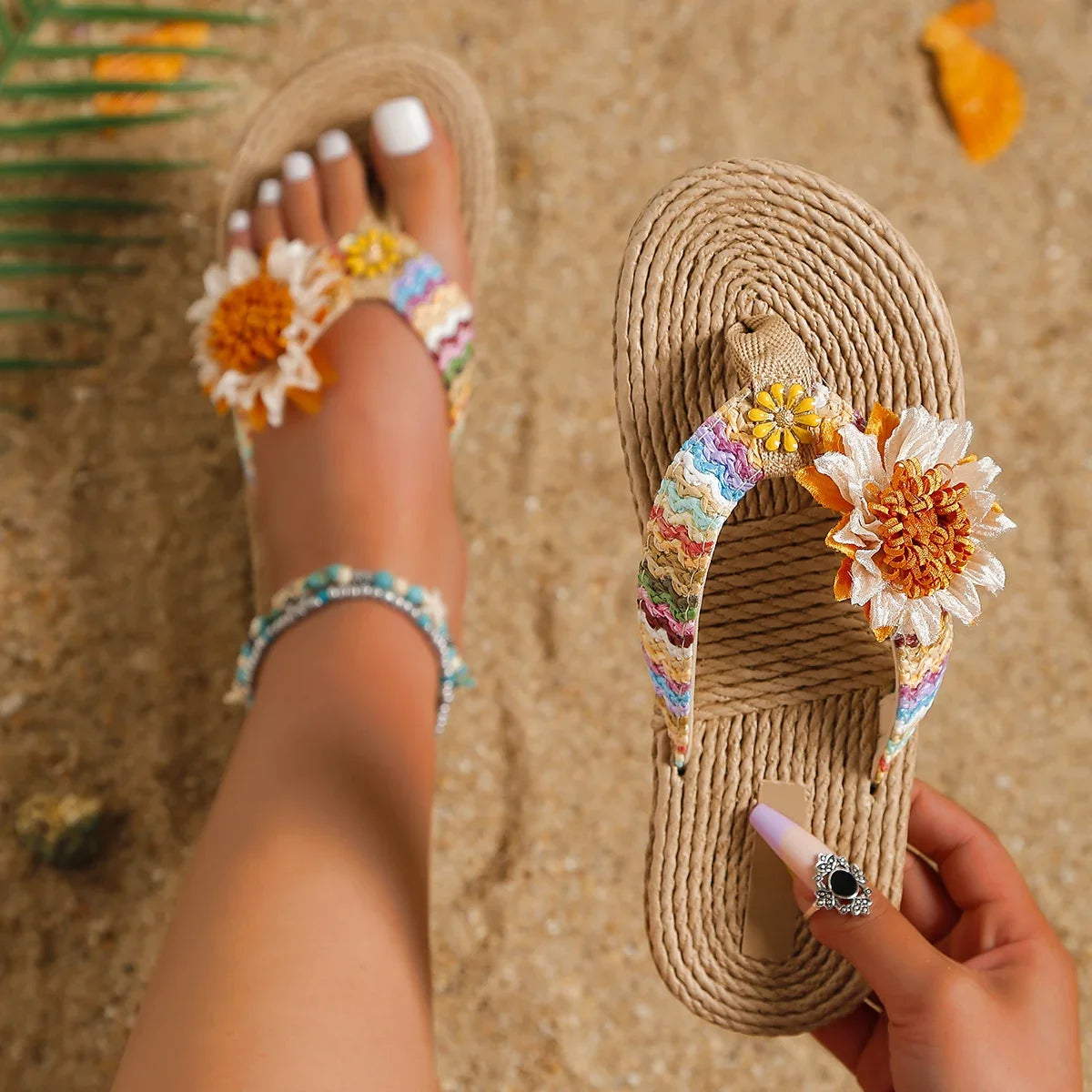 Women’s Sunflower Flip Flops - Soft Sole Anti-Slip Flat Summer Sandals