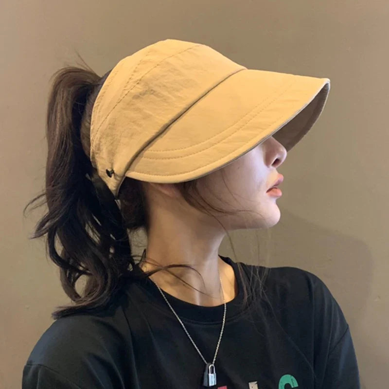 Protective and Stylish: Women's Foldable Wide Brim Sunhat - Adjustable Outdoor Bucket Hat with UV Protection, Perfect for Beach and Fishing
