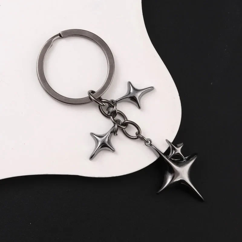 Y2K Star & Moon Metal Keychain – Handmade Friendship Key Ring for Women & Men Handbag Decoration