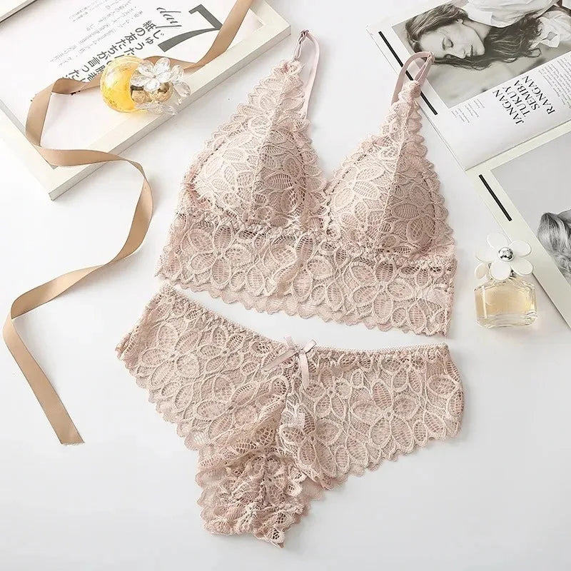 Sexy Lace Lingerie Set – Seamless Wire-Free Bra & Panty with Embroidery Hollow-Out Design