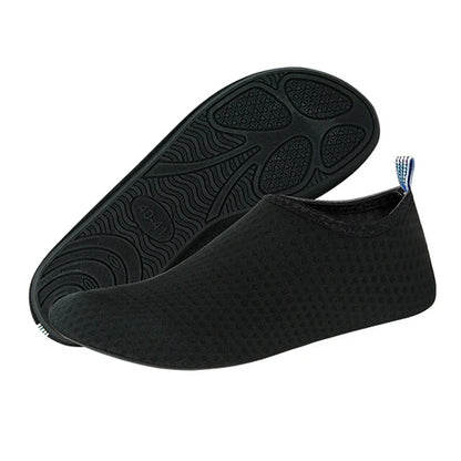 Quick-Dry Water Shoes with Rubber Sole – Non Slip Mesh Diving Socks for Beach, Swimming & Surfing – Unisex & Kids
