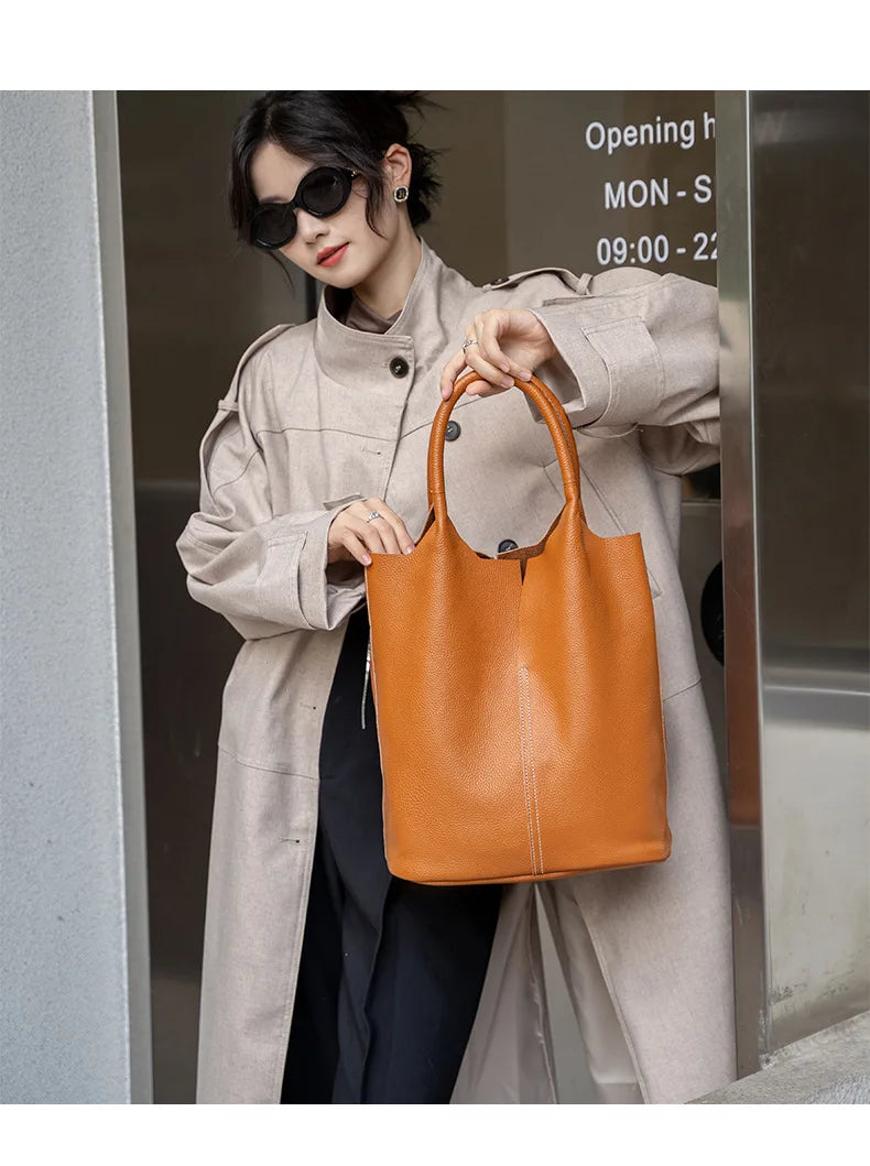 Genuine Leather Women’s Commuter Tote Bag — Soft Cowhide Shoulder Handbag, Large Capacity Bucket Bag, 2025 New