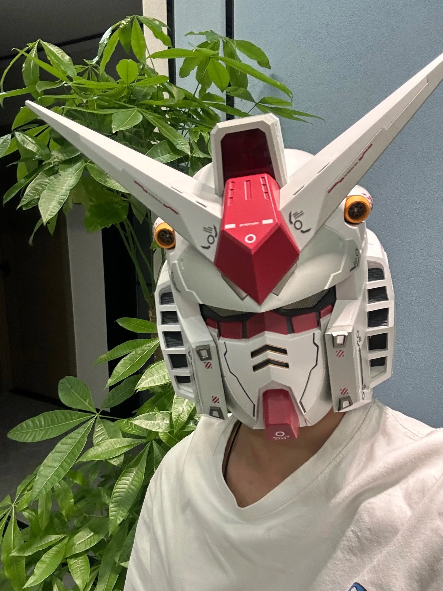 Bandai Gunpla RX-78 Gundam Head Collection – Wearable Robot Kit Action Figure, Cosplay Model for Kids, Halloween & Christmas Gift