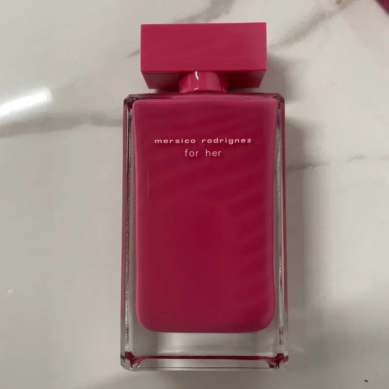100ml Pink & Black Musk Unisex Perfume – Floral, Fruity, Vanilla Charm Fragrance for Men & Women