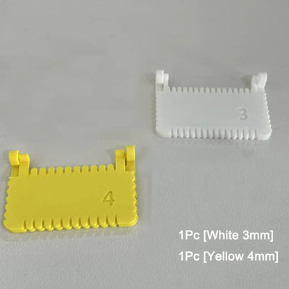 Clip-On Seam Guide Sewing Tool – Portable Edge Measuring Gauge for Quilting, Hemming & DIY Craft Beginners