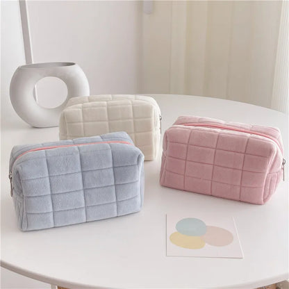 Solid Fur Cosmetic Storage Bag – Large Women’s Zipper Makeup Organizer Handbag, Stationery & Travel Toiletry Case