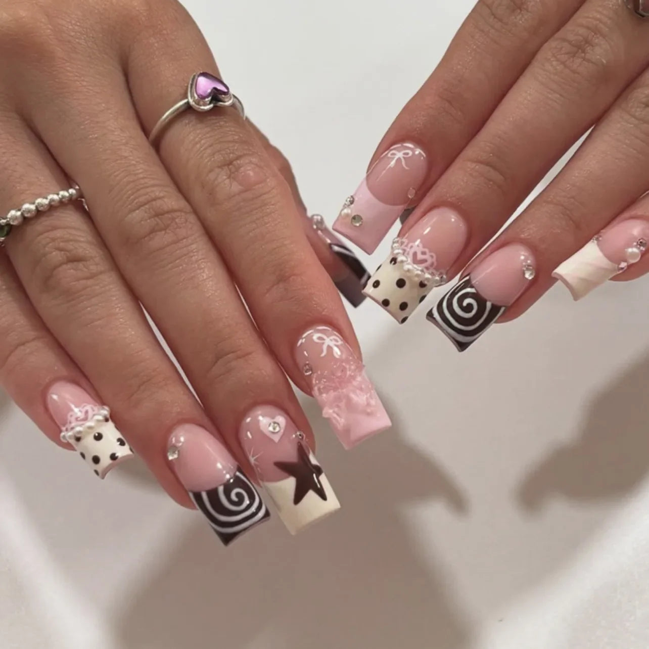 24PCS Y2K Sweet Stars Press-On Nails - Blue Brown Striped French Style Autumn Vintage Wave Point Fake Nail Set